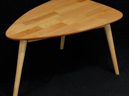 tisch_skandia_b